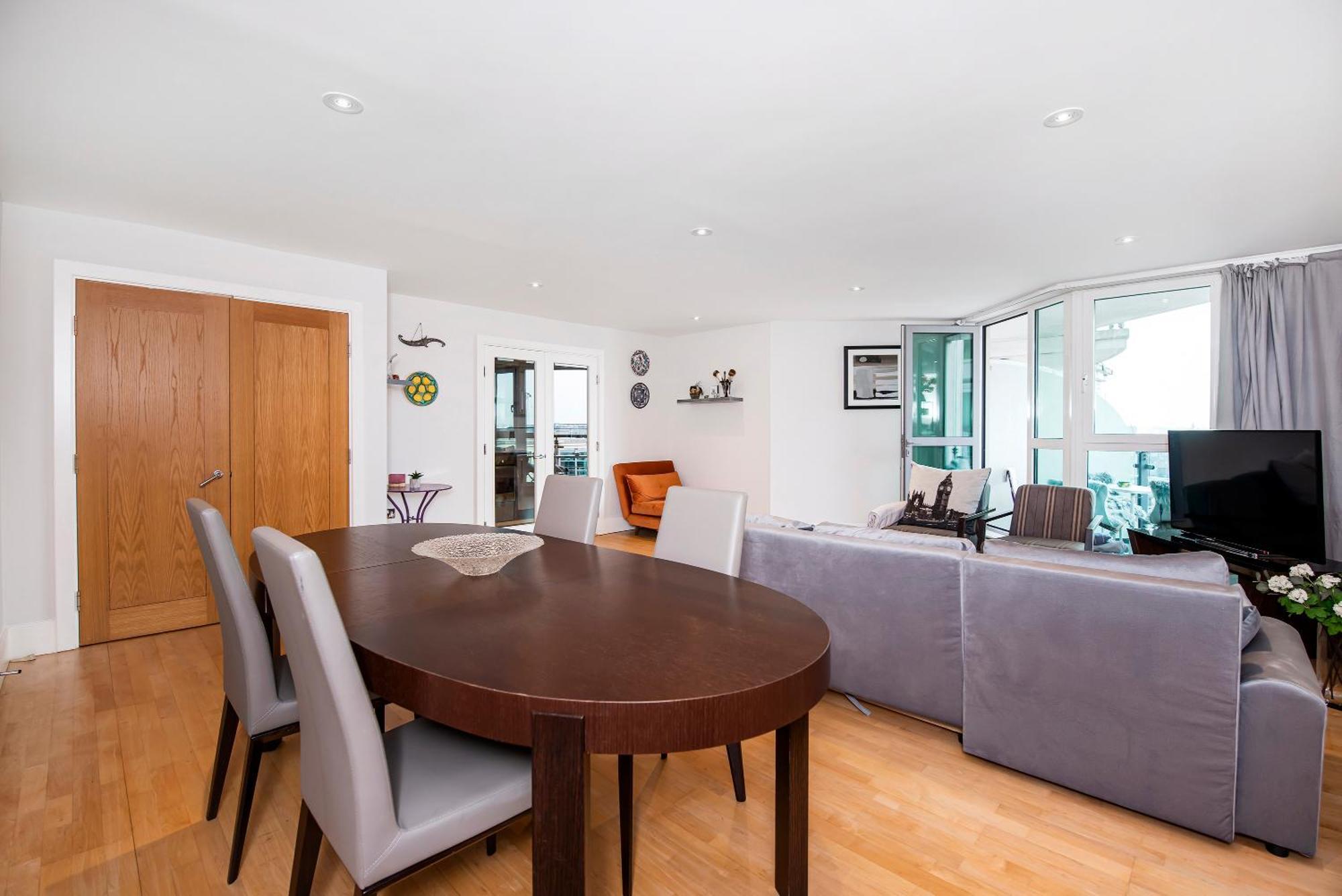 Modern 2 Bedroom 2 Bath Apartment With River View London Exterior photo