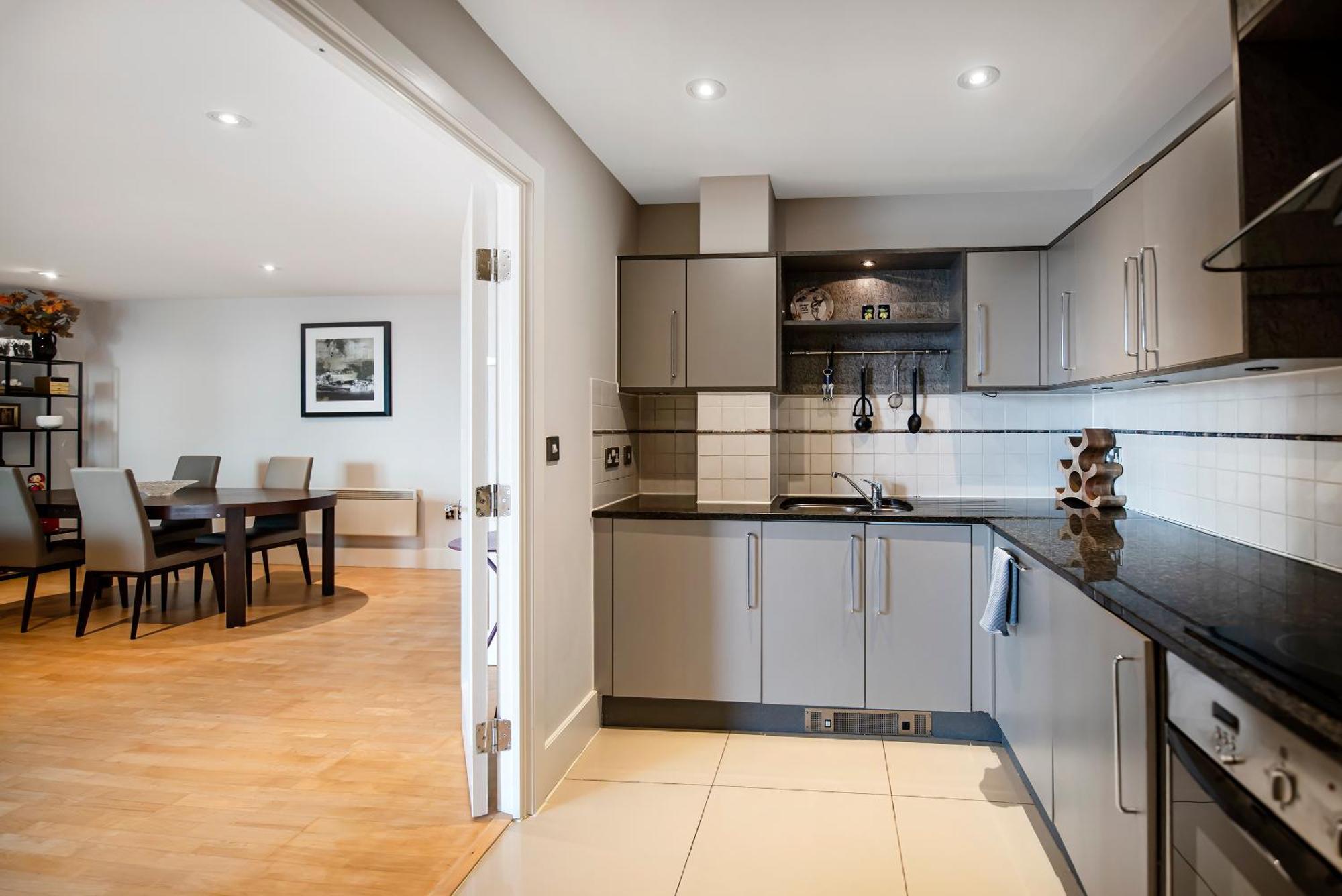 Modern 2 Bedroom 2 Bath Apartment With River View London Exterior photo